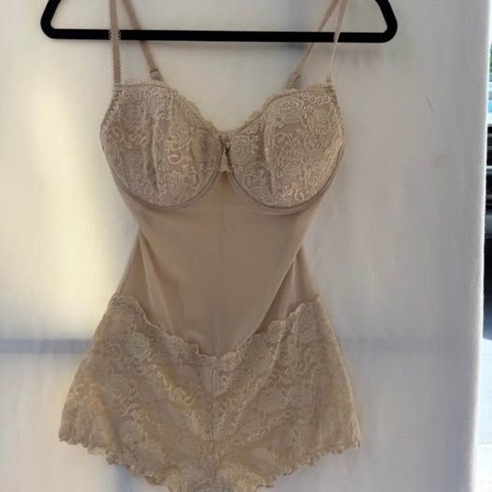 Vintage Lace Teddy Lingerie Bodysuit Cream Beige Floral Lace X-Large C Cup